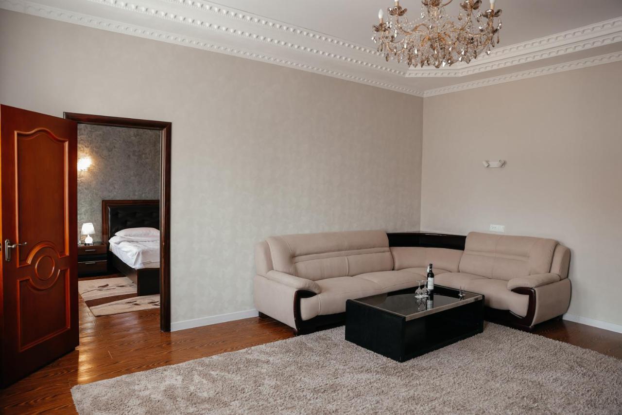Grand Hotel Bishkek Luaran gambar