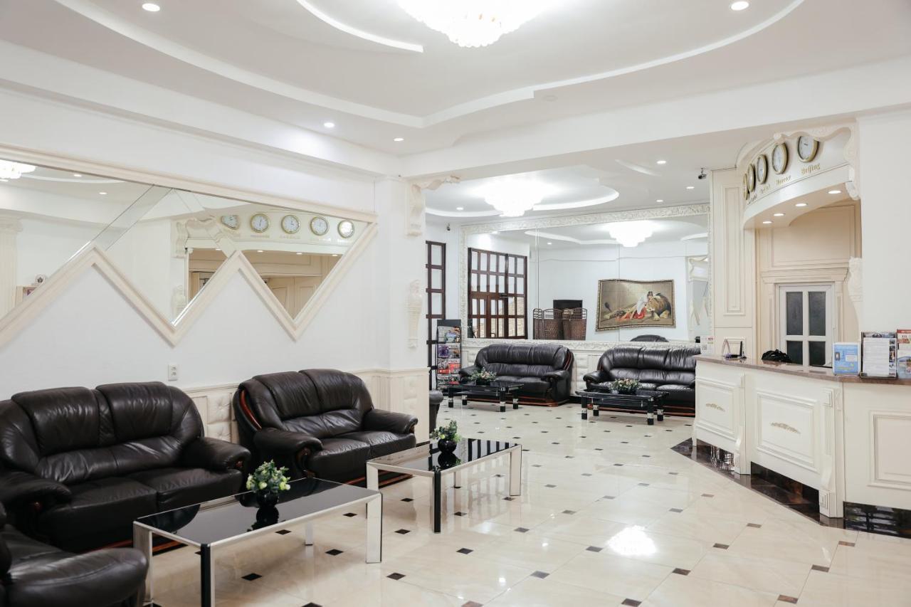 Grand Hotel Bishkek Luaran gambar