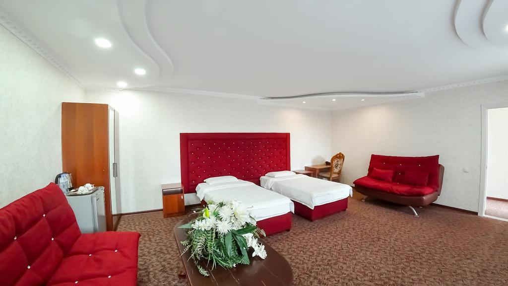 Grand Hotel Bishkek Luaran gambar